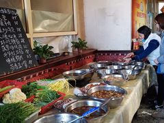 自助取餐区-金卯白肉罩火烧