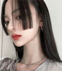 -苑苑发型设计