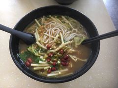 -龙记桂林米粉(财满街店)
