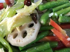 -清真老铁家灌汤包