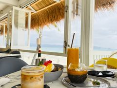 -The Sunny Side Cafe Station 1