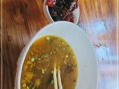 -越洋肖氏老米线(杨家坪店)