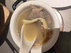 -佬太公海鸭·海鲜大排档(上海总店)