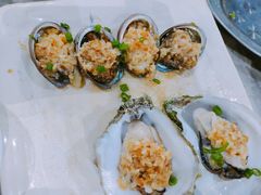 -亚龙湾8号(丁村万人海鲜广场店)