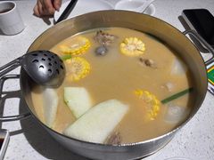 -肥仔文澳门猪骨煲(南京西路店)