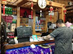 大堂-老东镇啤酒屋海鲜加工·蒸汽海鲜·海鲜烧烤(台东店)