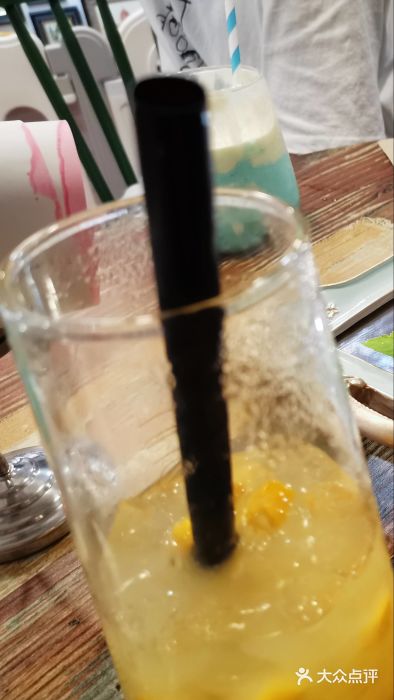 柯斗斗主题餐厅·狗咖·围炉煮茶·茶饮(国瑞升平里店)百香果气泡水图片