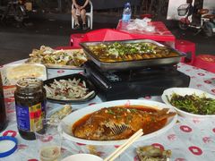 -老街烧烤大排档·地道湖北菜·龙虾馆(汉口火车站店)