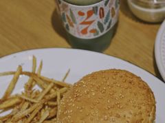 -HELLO 27 意面·沙拉·帕尼尼