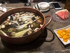 -三人行骨头王火锅(长寿店)