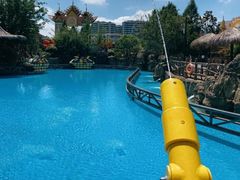 -七彩云南欢乐世界