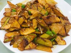 地三鲜-王三美食(荷斯坦牛路店)