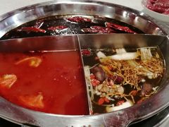 艳红酸辣三拼锅-陈艳红火锅菜·冒菜(簋街店)