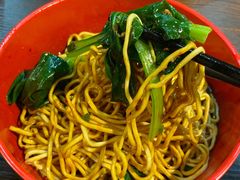 -爆炸头阿姨小四川正宗川味小吃(无任何分店)