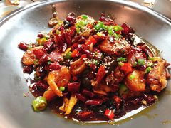 -有红鸡毛店·川菜(建设路店)