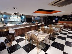 -新大咀港式茶餐厅(宝山万达店)