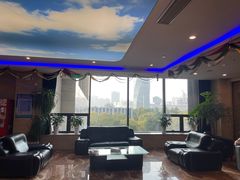 -锐菲特游泳体育健身中心(滨江店)