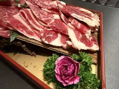 -铭牛烧肉·和牛海鲜自助(高新月牙湖店)