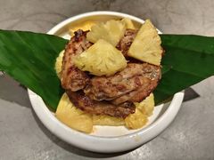 蜜汁菠萝烤鸡翅-云海肴·汽锅鸡·云南菜(高德置地店)