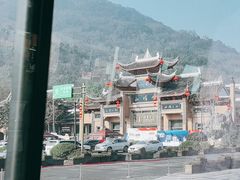 -峨眉山报国寺