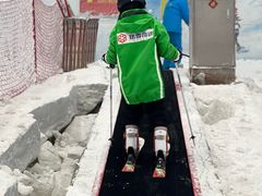 -哈尔滨热雪奇迹