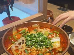-成都你六姐·牛肉冒菜(上海环宇荟店)