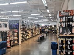 -迪卡侬(苗岭路店)