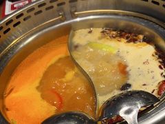 金典鸳鸯锅底-快乐小羊·内蒙牛羊肉火锅(流花中心店)