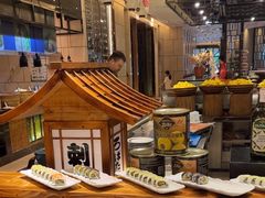 -广州万富希尔顿酒店·感趣自助餐厅·金秋蟹宴生蚝海鲜刺身