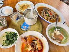 -芦茨金富饭庄·25年老字号·专做稻草鸡