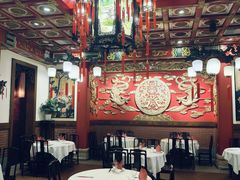-梅龙镇酒家(南京西路总店)