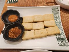 炸包浆豆腐配蘸水-云海肴·汽锅鸡·云南菜(广安门天虹店)