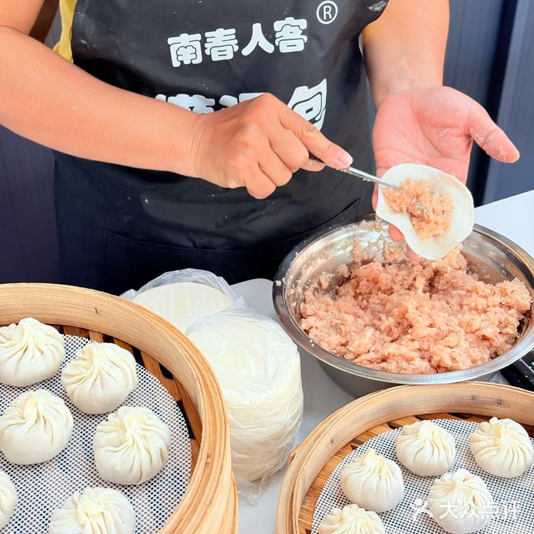 潮州新开的！还没什么人知道的爆汁灌汤包～