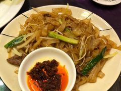 干炒牛河-盛港湾海鲜食府(黄沙店)
