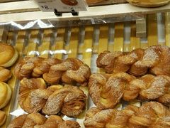 -巴黎贝甜(大宁国际商业广场店)