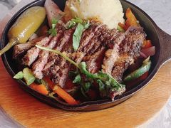 -Chili's Cafe&Bar奇利斯(滨江店)