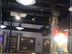 -马路牙子烧烤音乐酒馆(望京店)