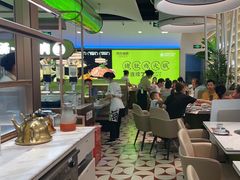 -洪氏嗨捞·广东猪肚鸡·椰子鸡火锅(西咸万象城店)