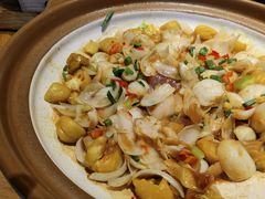 -头上红煨盐鸡·非遗院子餐厅
