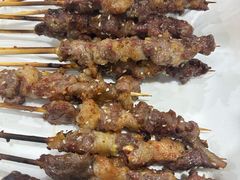 -巴汗羊肉串烧烤店