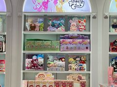 -名创优品(山东青岛华润万象城店)