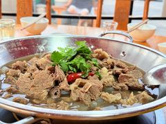 -大众跷脚牛肉馆·非遗传承单位(峨眉山店)