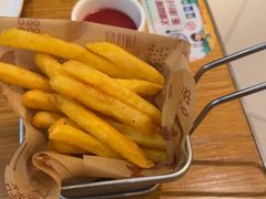 -菲滋意式餐厅(上虞万和城店)