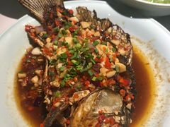 -费大厨辣椒炒肉(高铁吾悦广场店)