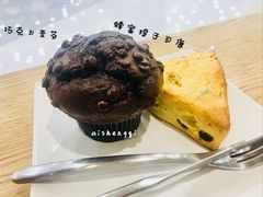 巧克力麦芬&蜂蜜提子司康-星巴克(北京新东安)