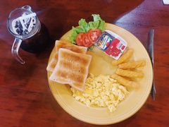 -Dang restaurant (patong phuket)