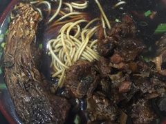 -小龙大肉面馆