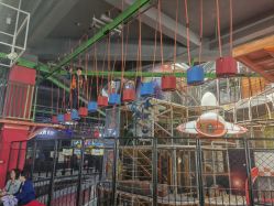 -嗨翻Hi-Fun竞技主题乐园·蹦床团建生日聚会(五棵松华熙店)