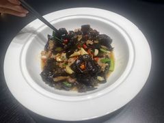 -忆江南·临江鱼馆