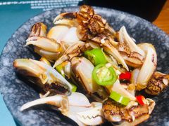 麻辣炒蟹钳-八月美食小馆(银泰城总店)